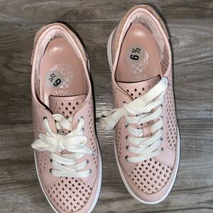 Vince Camaro Pink and White leather Platform sneakers